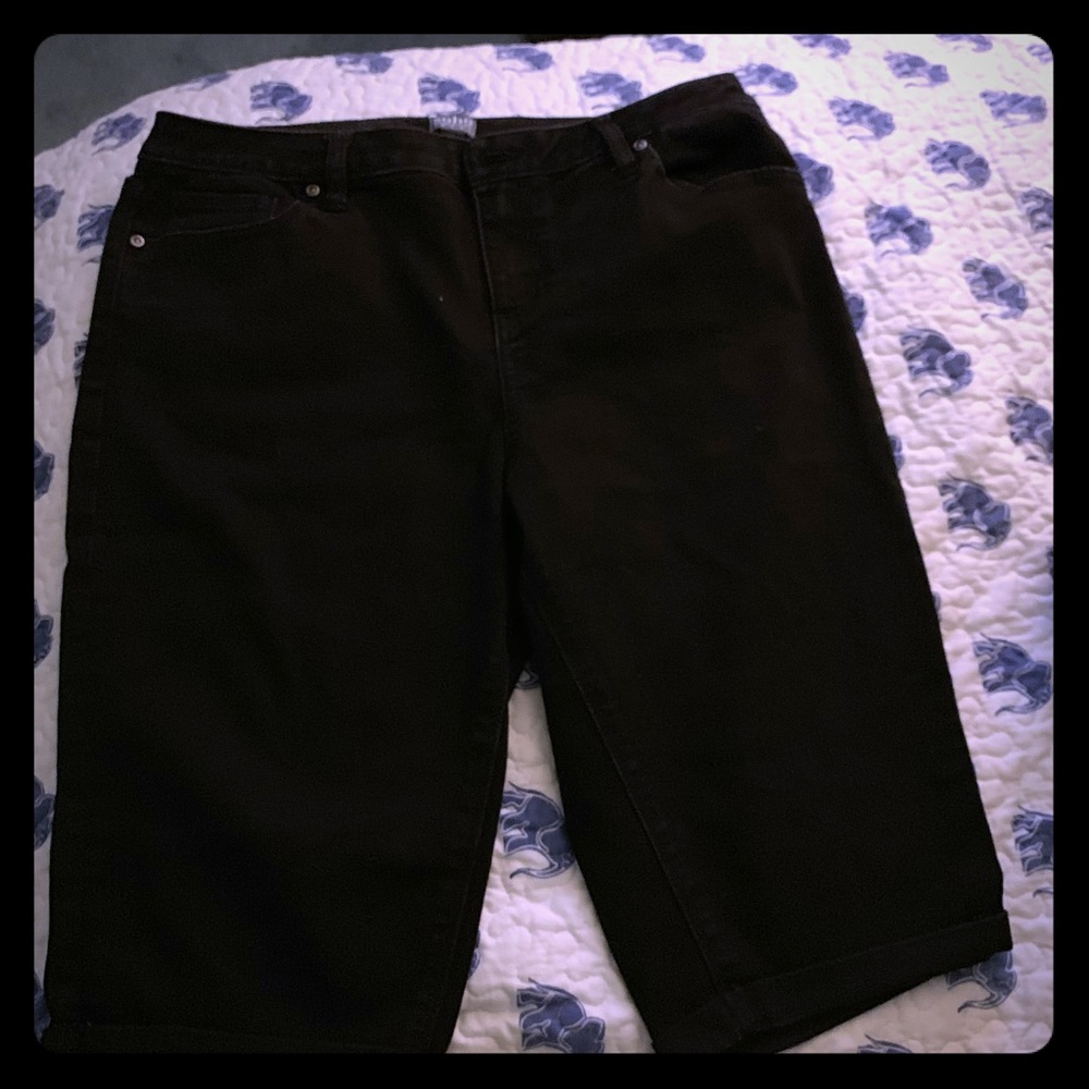 New York and company black shorts 12